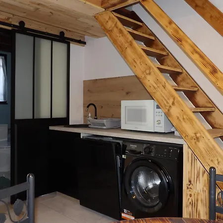 Petite Maison Sympa Dans Avec Piscine *