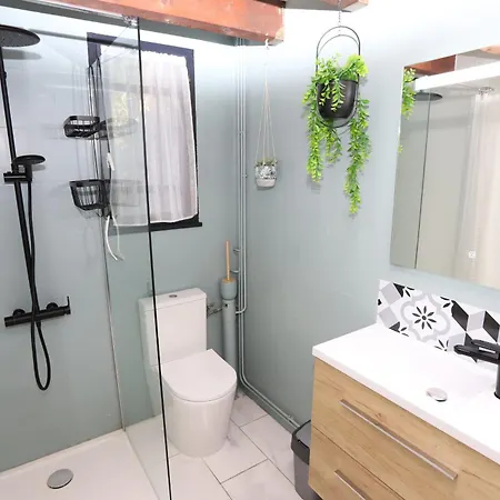 Petite Maison Sympa Dans Avec Piscine Dom wakacyjny *